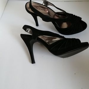 Alfani Black Platform Heels.Size 6 1/2. New in box. 4" heel.